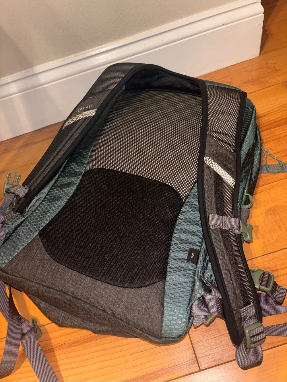 Osprey 32L Nebula Barely Used Work/School Backpack